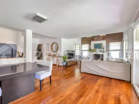 Casa en venta en lote central en La Legua