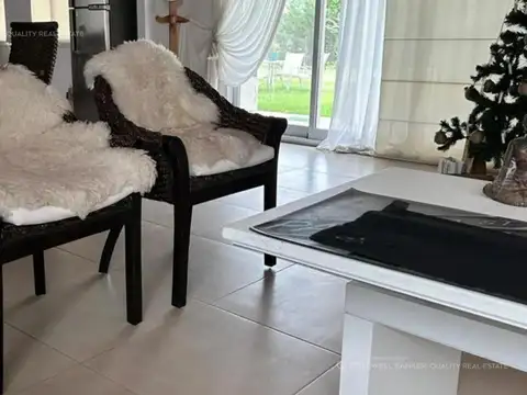 Casa en venta barrio islas el cantón 