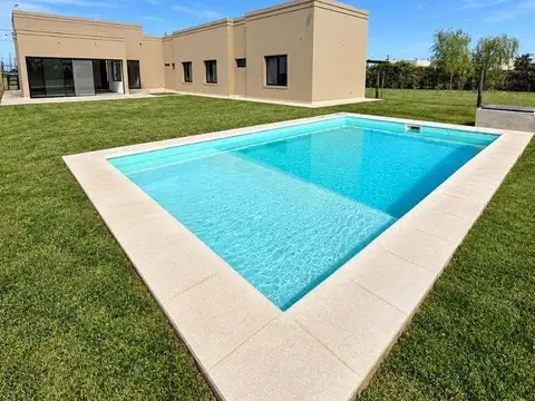 Venta casa 3 dormitorios 208 m2, a estrenar, Barrio el Molin