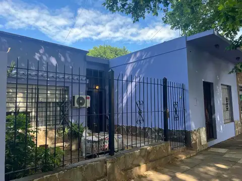 VENTA CASA EN PILAR 3 EN 1 6 AMBIENTES