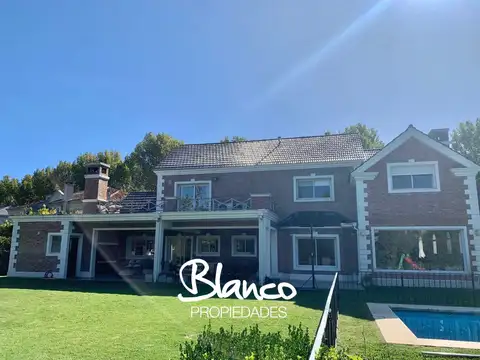 Casa en Venta en Ayres De Pilar, USD 750.000