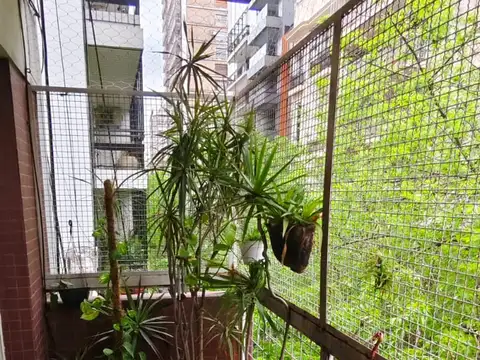 Excelente Semipiso  Fte 3 amb c/dpcia 86 mts. Laprida 1300 Recoleta