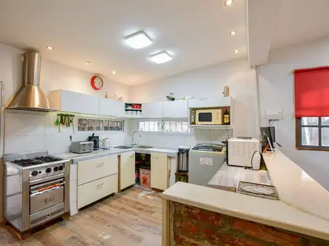 CASA VENTA LA PLATA 2 DORMITORIOS