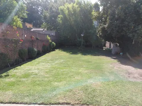 VENTA CASA 5 AMB PTA MOGOTES GRAN JARDíN Y QUINCHO