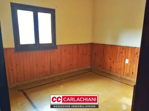 Casa en Alquiler con 1 cochera