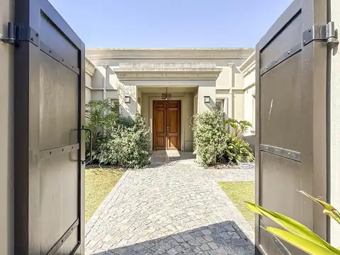 Casa en Venta en El Encuentro, USD 670.000