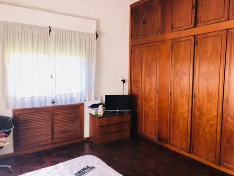 Casa 4 amb. sobre lote doble