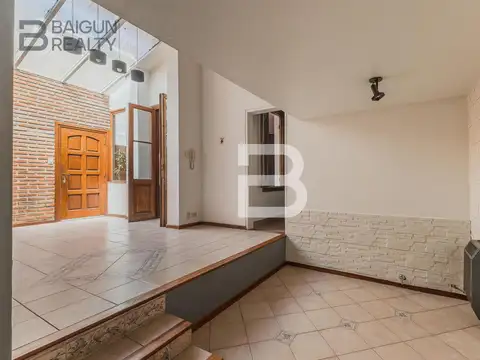 Depto Tipo Casa en Alquiler 26 años