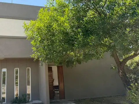 Casa en Los Robles, La Cañada de Pilar 4 ambientes venta