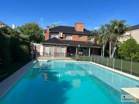 Casa en Venta en Septiembre, USD 470.000