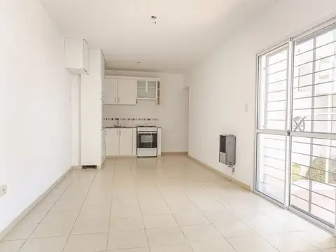 DEPARTAMENTO DE PASILLO 2 DORMITORIOS - ALBERDI