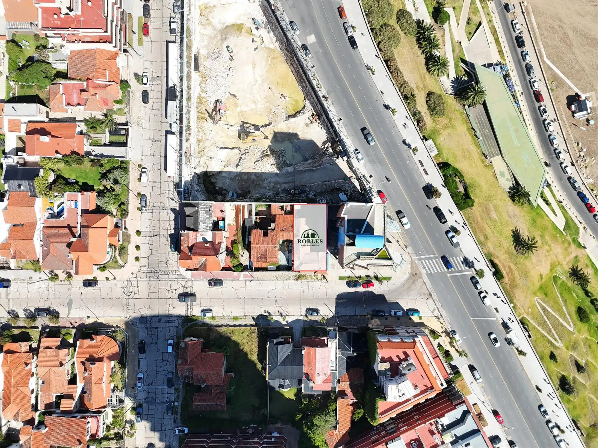 Importante propiedad Patrimonio Histórico, en el excelente barrio Stella Maris.