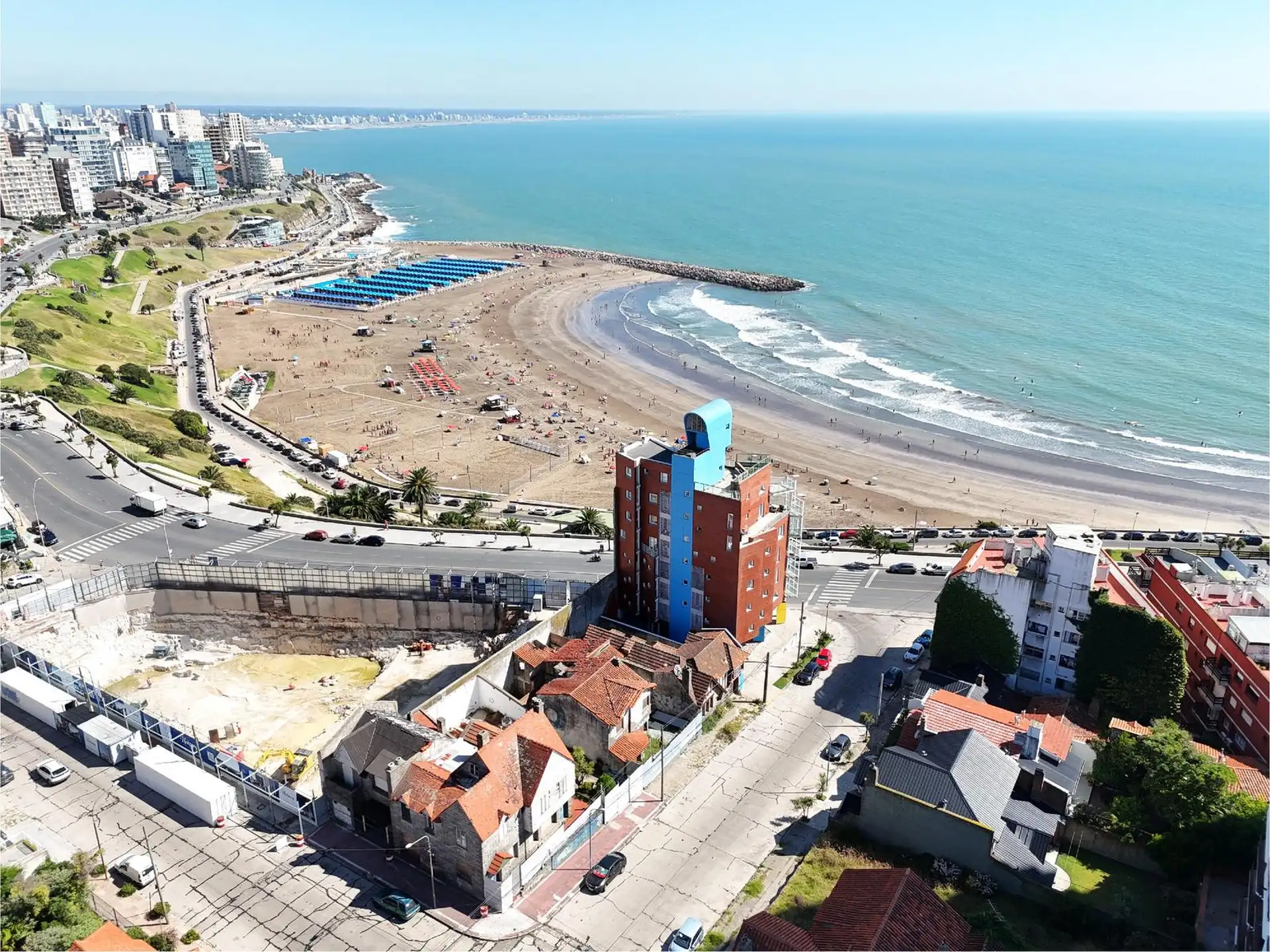 Importante propiedad Patrimonio Histórico, en el excelente barrio Stella Maris.