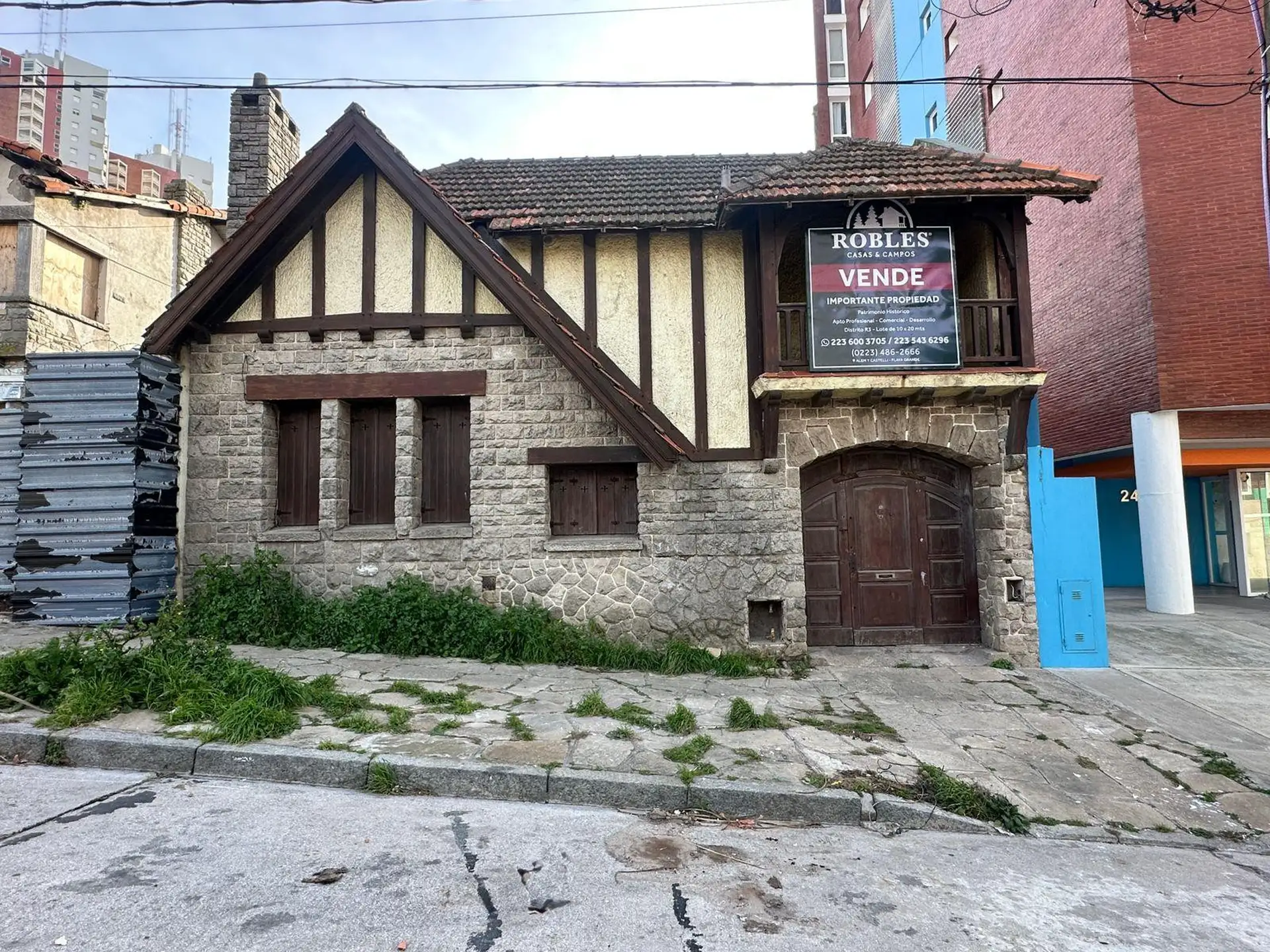 Importante propiedad Patrimonio Histórico, en el excelente barrio Stella Maris.