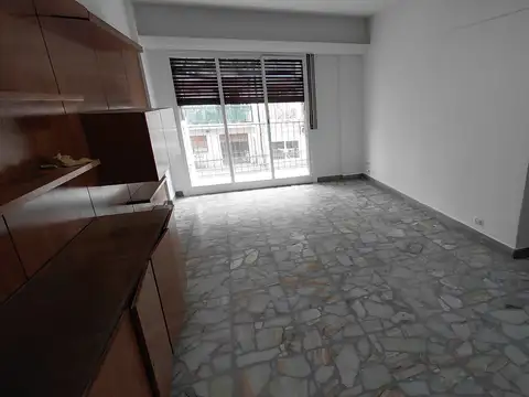 Acevedo 200, Piso 3