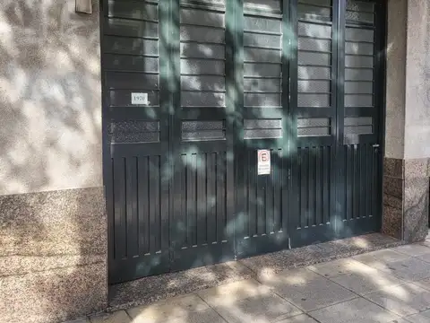 Galpon en Venta 37  mts Fondo