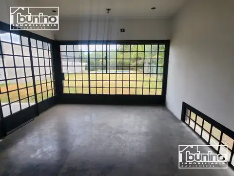 Casa 3 ambientes con 1 baño