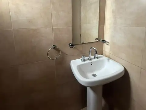 Departamento en Alquiler en Abasto, $ 350.000