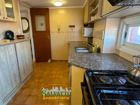 Departamento 4 ambientes con 2 baños