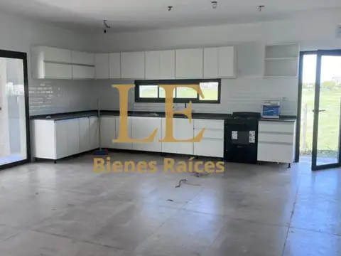 Casa en Alquiler A Estrenar