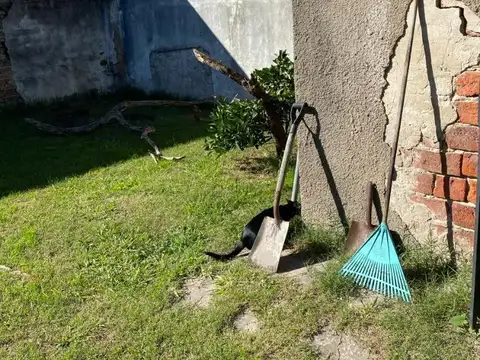 Casa 5 ambientes con 2 baños