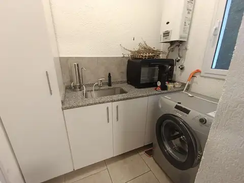 Casa 5 ambientes con 1 baño