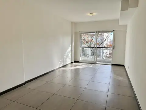 MONOAMBIENTE EN VENTA - AL FRENTE PISO 6 - BARRIO LOURDES