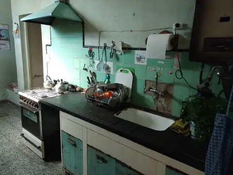 Casa 4 ambientes con 1 baño