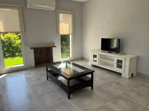 Casa en Venta en Ayres Plaza, USD 355.000