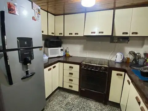 PH en venta de 2 ambientes en Ramos Mejía con Patio