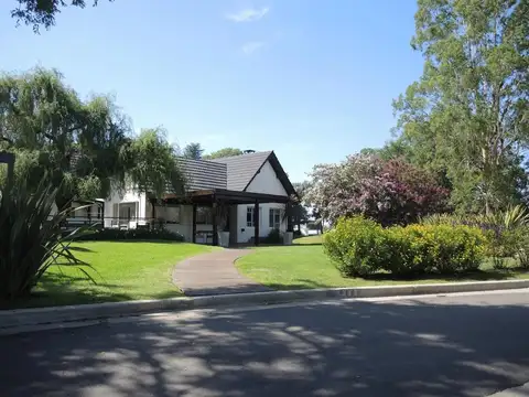 GRV- VENTA LOTE INTERNO EN BARRIO MONET, CARDALES