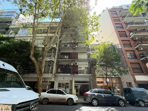 Laprida y Peña / Monoambiente /  Super luminoso con  balcón francés / Venta / Barrio Norte