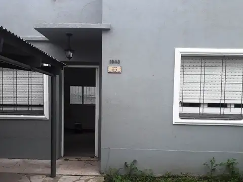 P.H. FRENTE BUENA ZONA, MUY BUEN ESTADO  