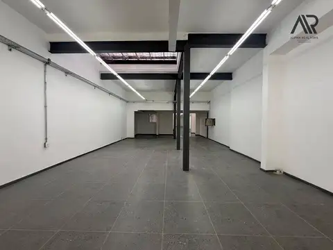 Casa 6 ambientes con 2 baños