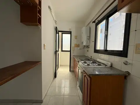 Departamento en Alquiler en Zona Universidades Bosque, $ 681.000