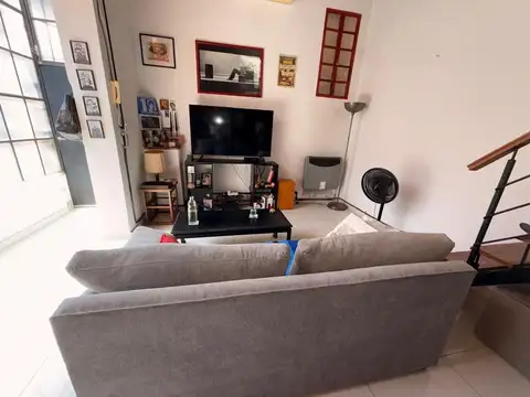 Depto Tipo Casa en Venta de 2 ambientes
