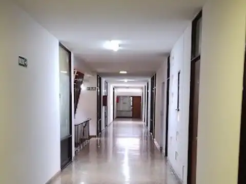 Oficina en Alquiler Dean Funes 136