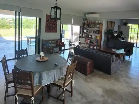 Casa en Venta en Praderas De San Lorenzo, USD 350.000