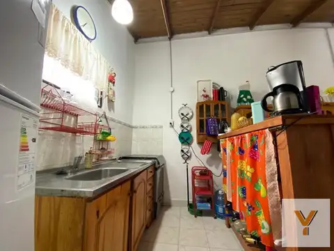 Casa 3 ambientes con 1 baño