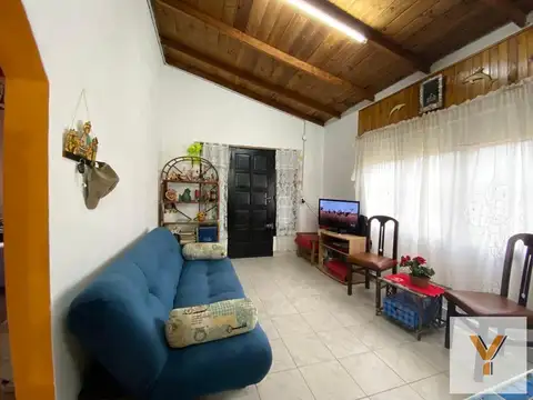 Casa en venta - 2 Dormitorios 1 Baño 4 Cochera - Mar del Tuyú