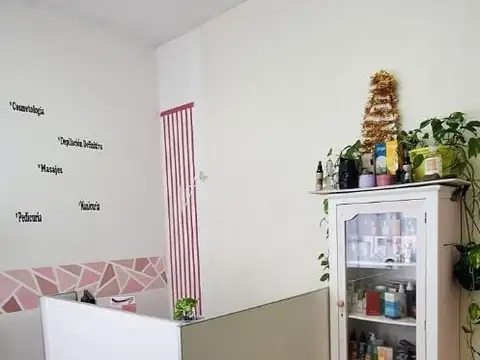 Local en Alquiler en Lomas De Zamora, $ 600.000