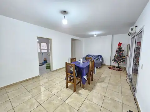 VENTA DEPARTAMENTO 5 AMBIENTES EN MORON C TERRAZA