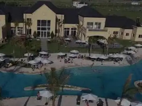 Departamento en Venta con 2 cocheras