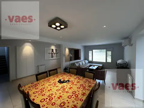 Casa en Venta en Countries y Barrios Cerrados en Cordoba Capital, USD 420.000