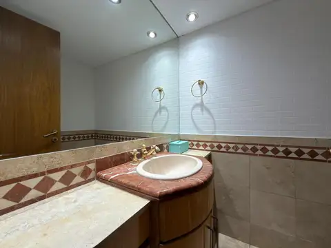 Oficina en Alquiler en Flores, $ 850.000