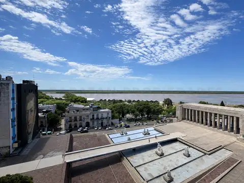 Alquiler Amoblado vista al rio . Piscina Gimnasio Cochera
