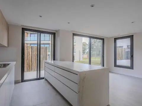 VENTA CASA PH 4 DORMITORIOS BARRIO PARQUES 2