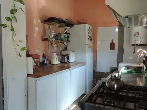 Casa 3 ambientes con 1 baño