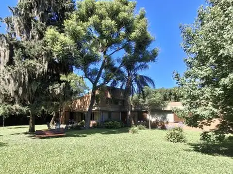 Tomas de la Torre y Bordabehere