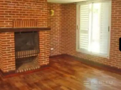 Casa en Alquiler en City Bell, USD 1.500